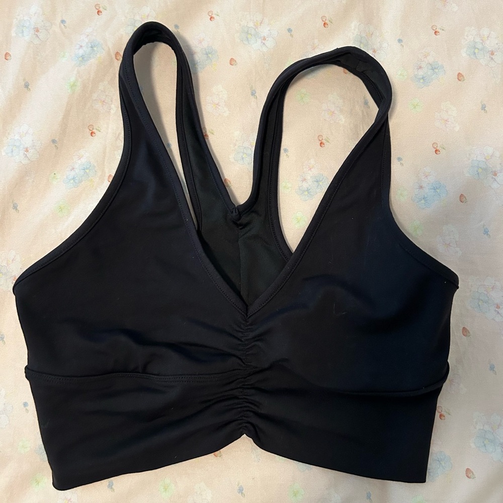 Alo sports bra